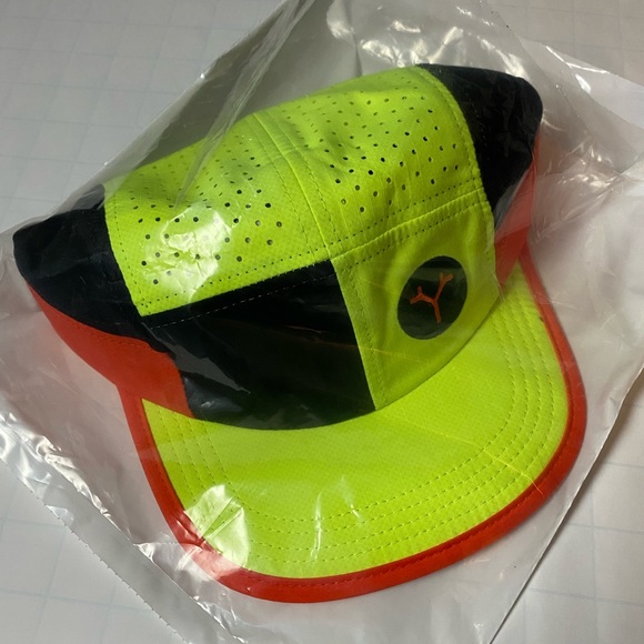 Fractal Running Hat - Picture 4 of 4